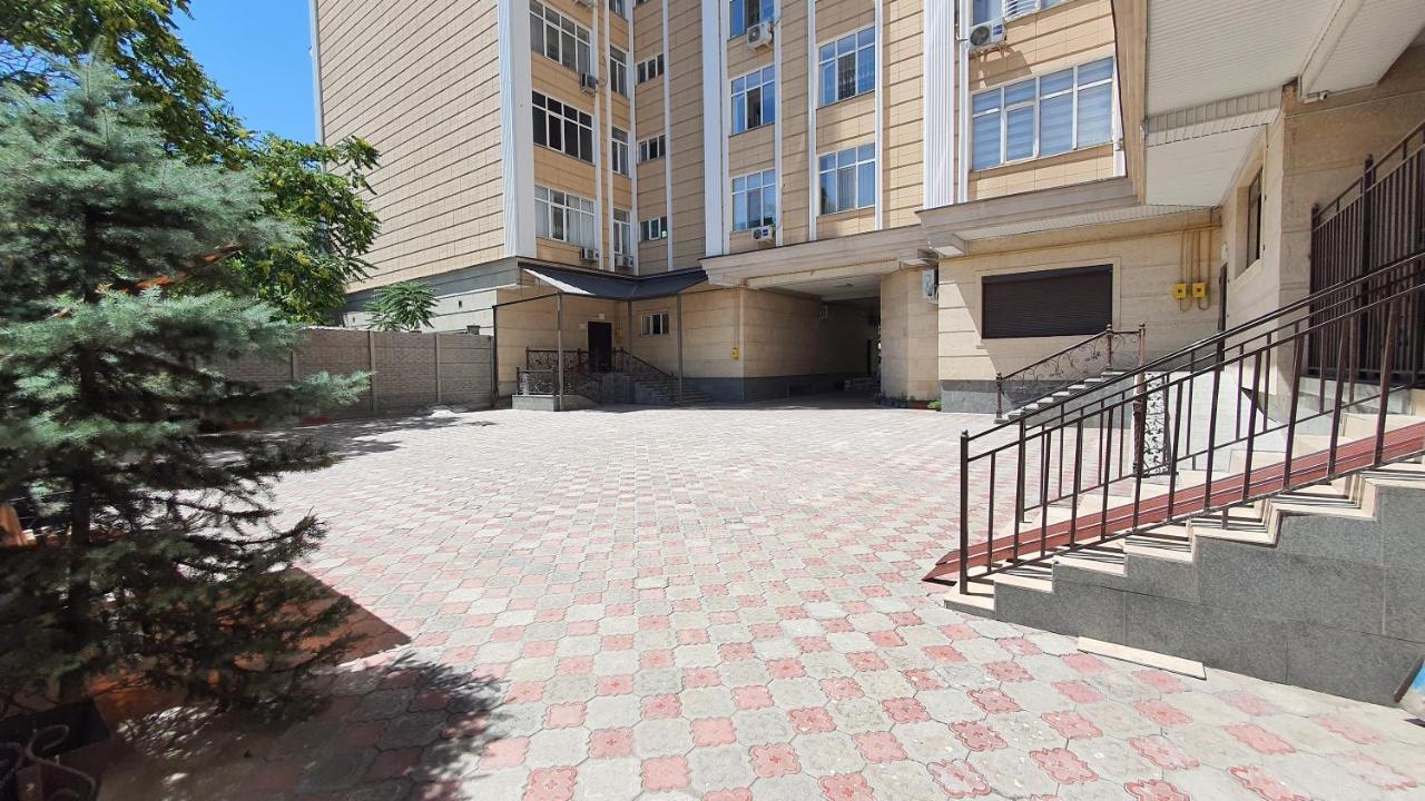 Apartment With Panoramic View In The Center Бишкек Экстерьер фото