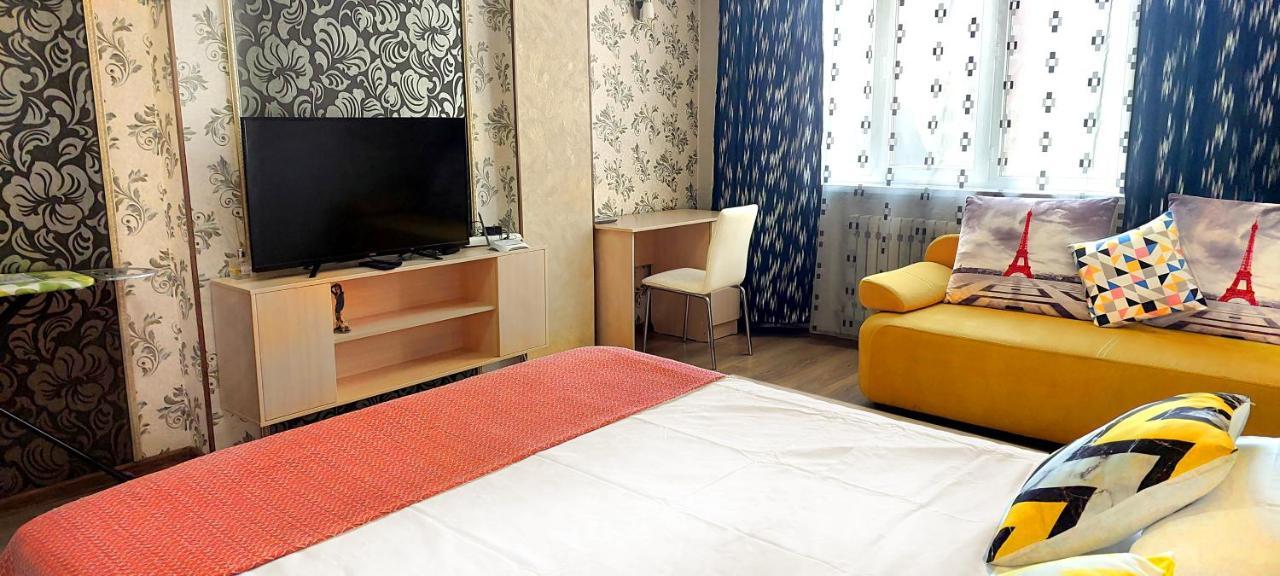 Apartment With Panoramic View In The Center Бишкек Экстерьер фото